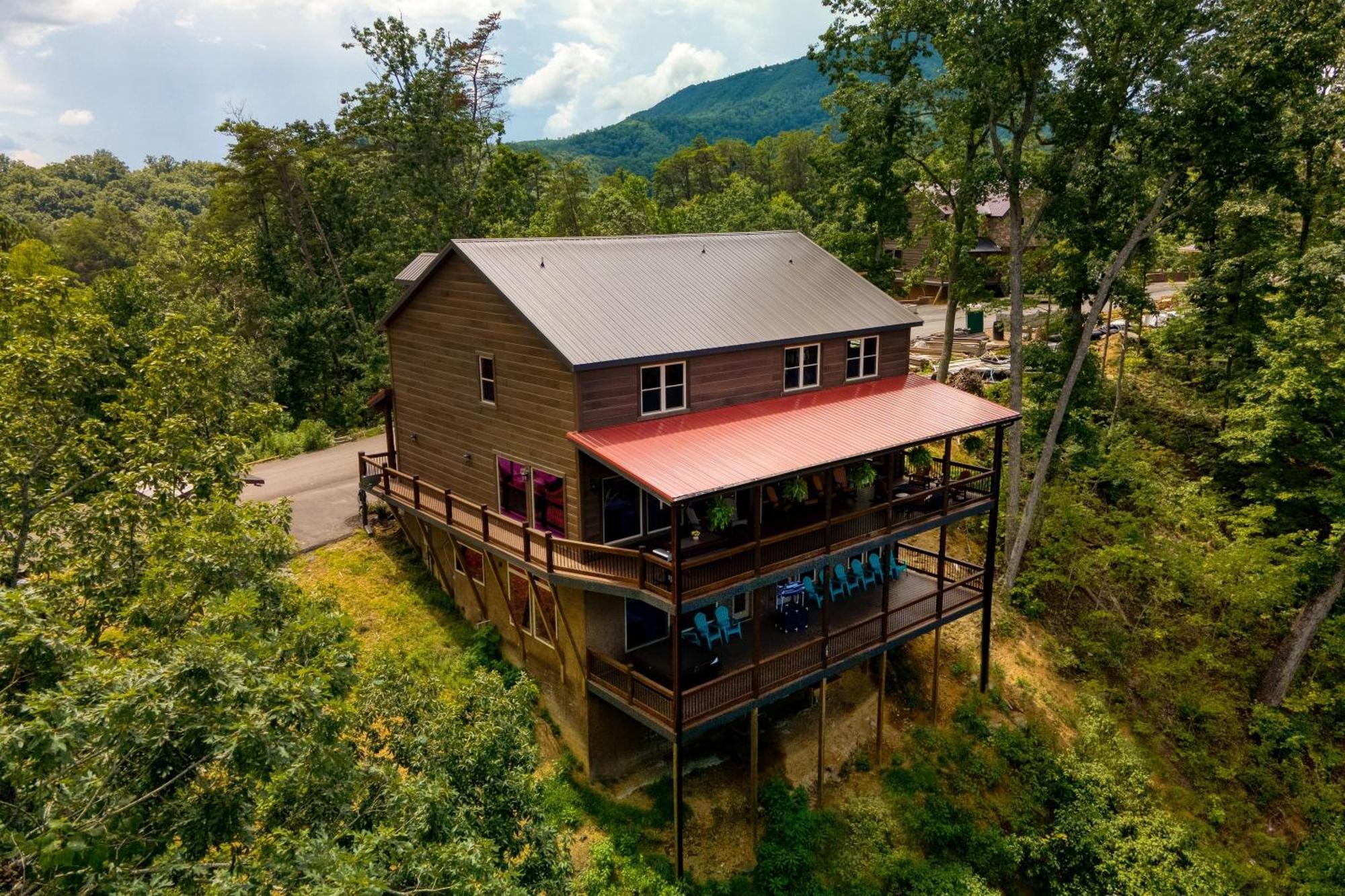 Wanderer By Avantstay Sleeps 26 A Custom Smokies Cabin Pigeon Forge Luaran gambar